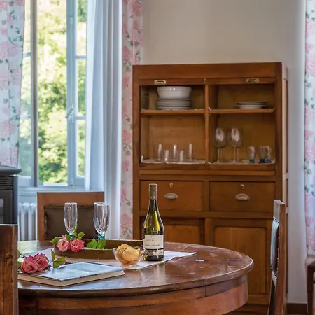 Valeria - Pre131 By Interhome * Pantasina